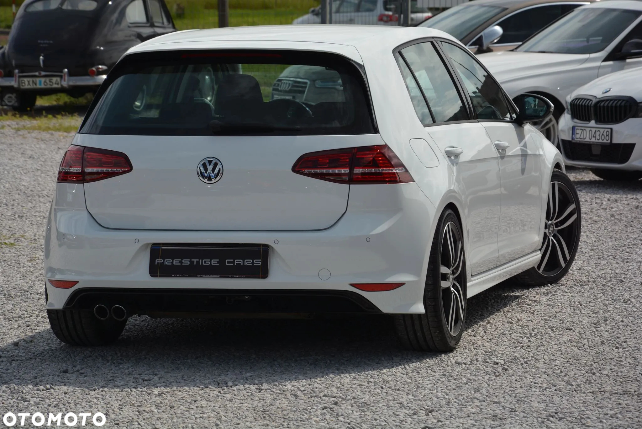 Volkswagen Golf - 9