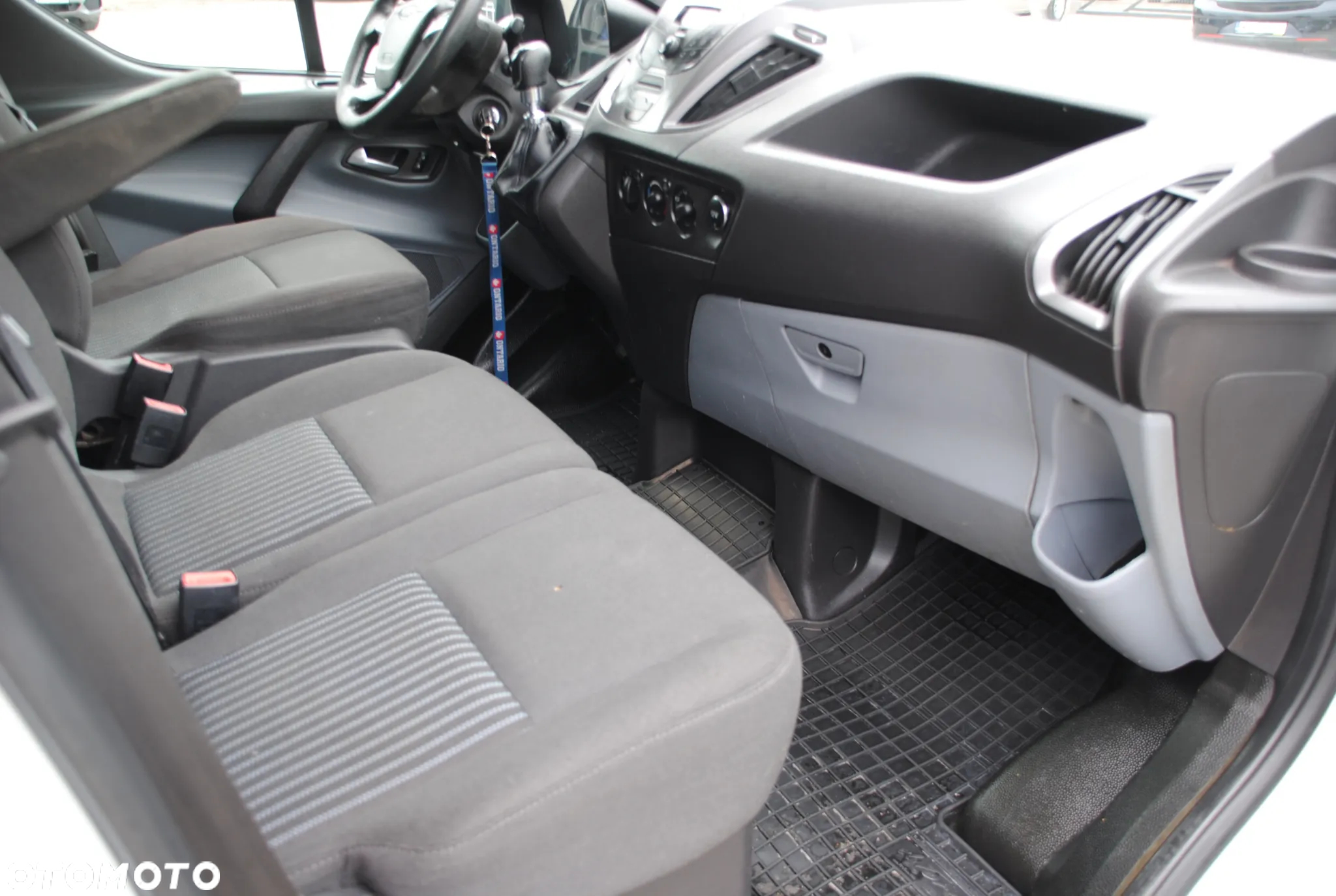 Ford Transit Custom - 9