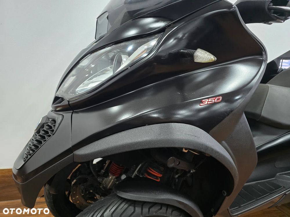 Piaggio MP-3 - 12