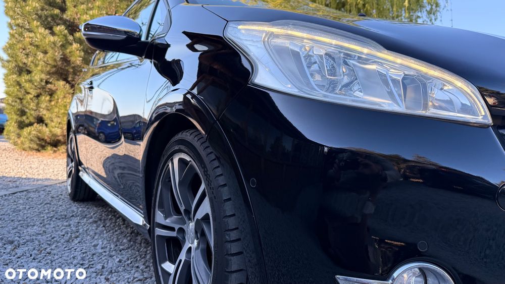 Peugeot 208 1.6 THP GTi - 8
