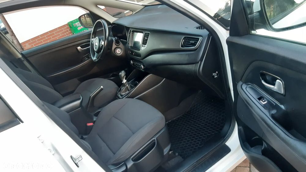 Kia Carens 1.7 CRDi L - 4