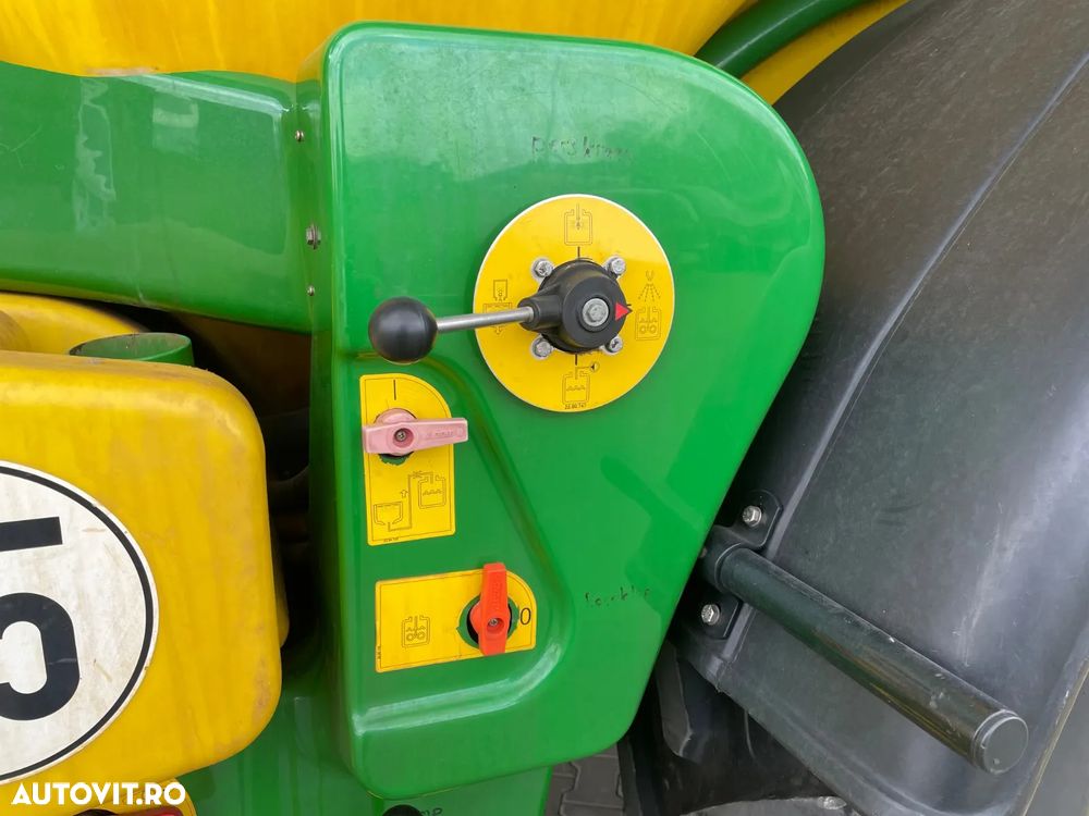 John Deere 840 - 17