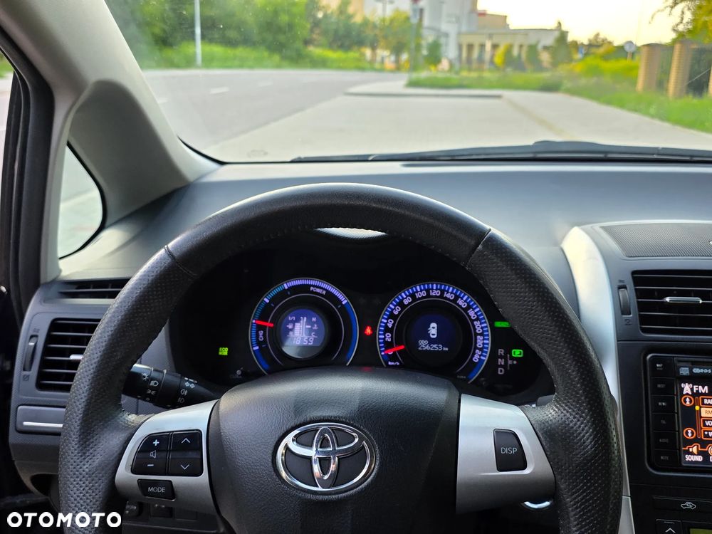 Toyota Auris 1.8 HSD Luna - 13