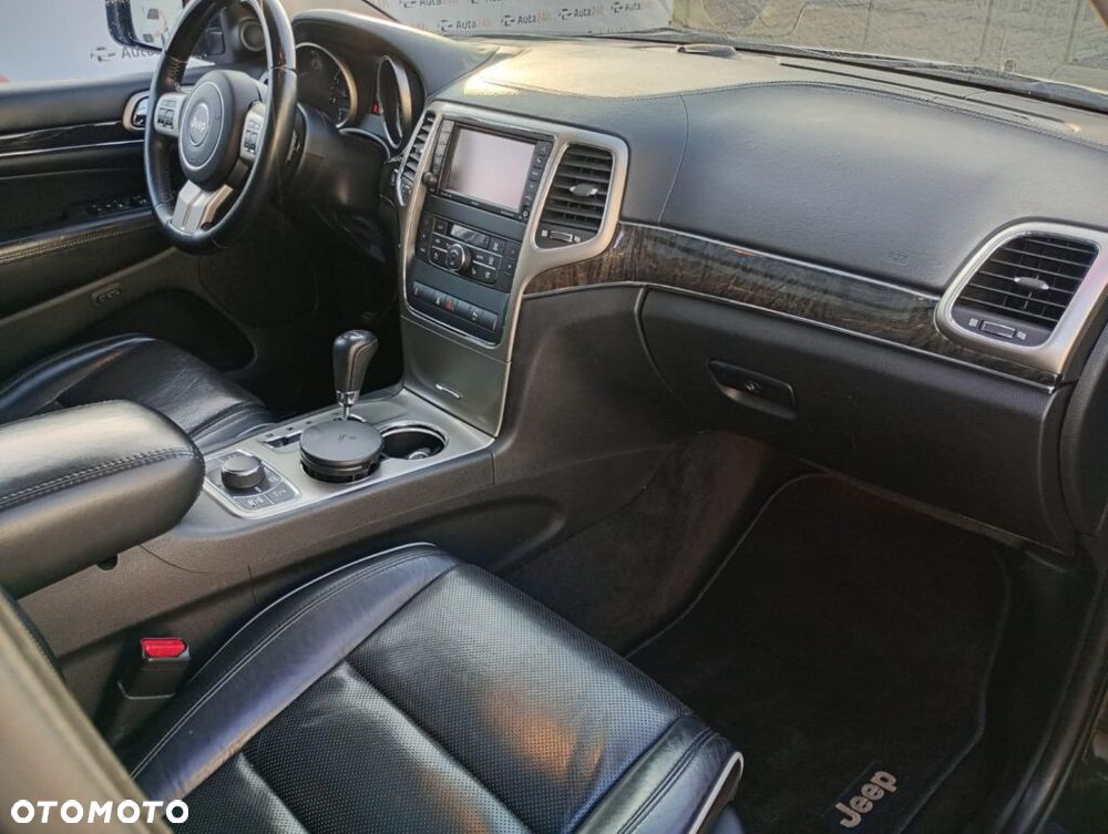 Jeep Grand Cherokee - 15