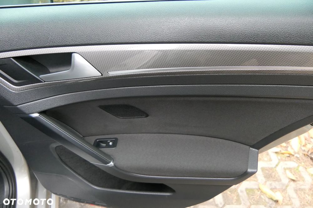 Volkswagen Golf 2.0 BlueTDI 4Motion Comfortline - 33