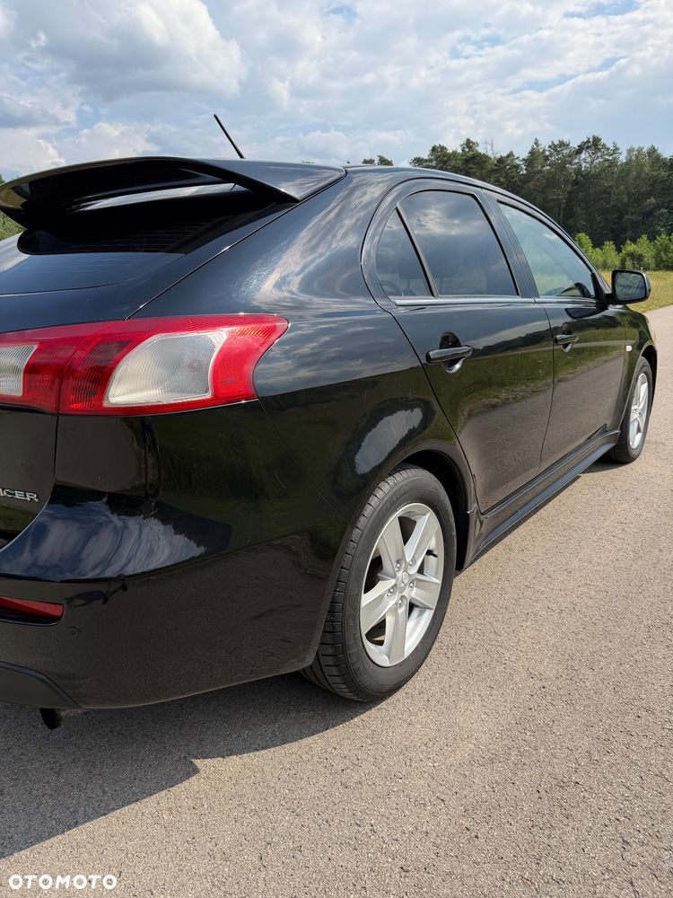 Mitsubishi Lancer 2.0 DI-D Inform - 8