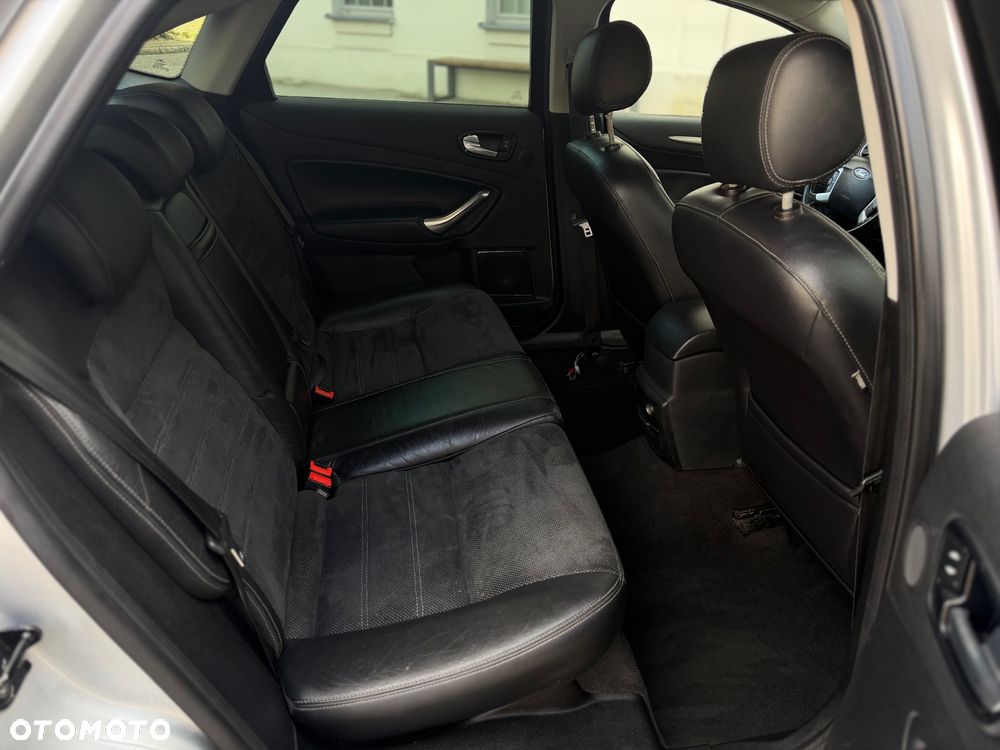 Ford Mondeo 1.6 TDCi Titanium - 17