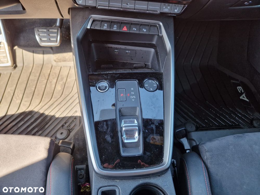 Audi A3 Sportback 35 TFSI mHEV S tronic - 13