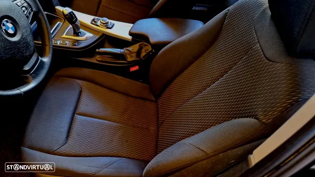 BMW 320 d Advantage Auto - 11