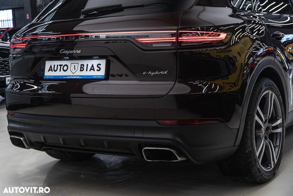 Porsche Cayenne E-Hybrid Tiptronic S Platinum Edition - 14