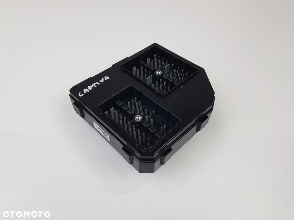 Moduł Skrzynka bezpieczników Chevrolet Captiva 2.2 95202005 - 7