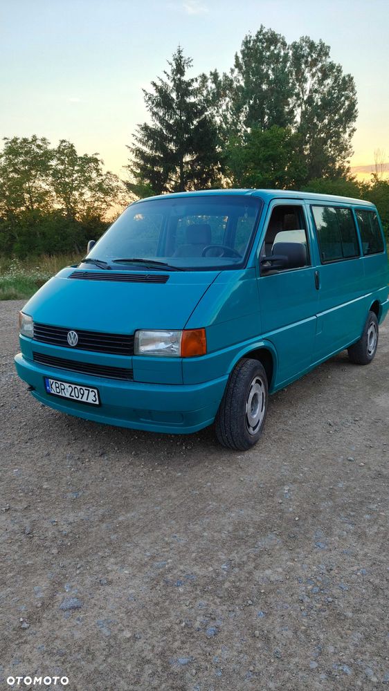 Volkswagen Multivan - 1
