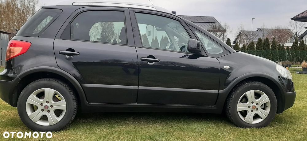 Fiat Sedici 1.6 16V 4x2 Emotion - 17