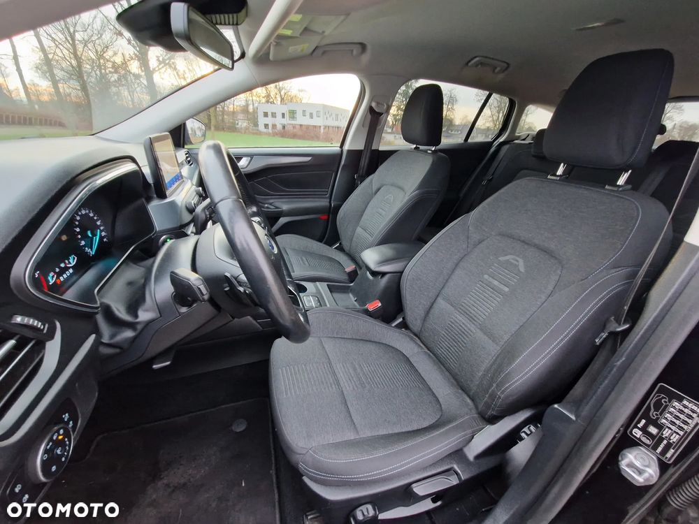 Ford Focus 2.0 EcoBlue Active Business - 11