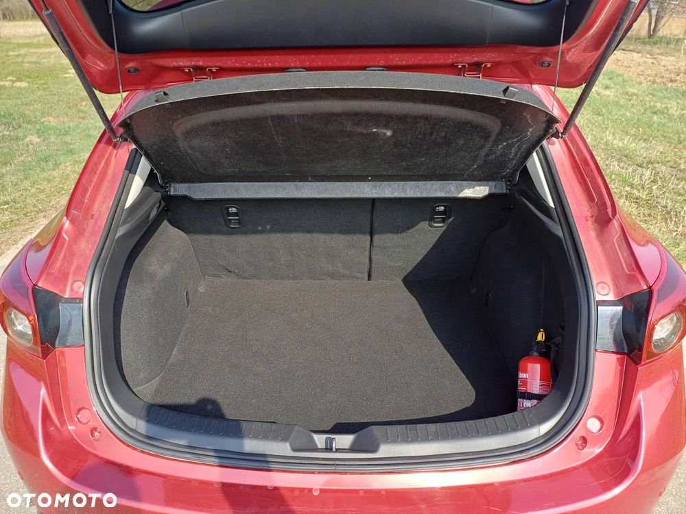 Mazda 3 SKYACTIV-G 120 NAKAMA - 19