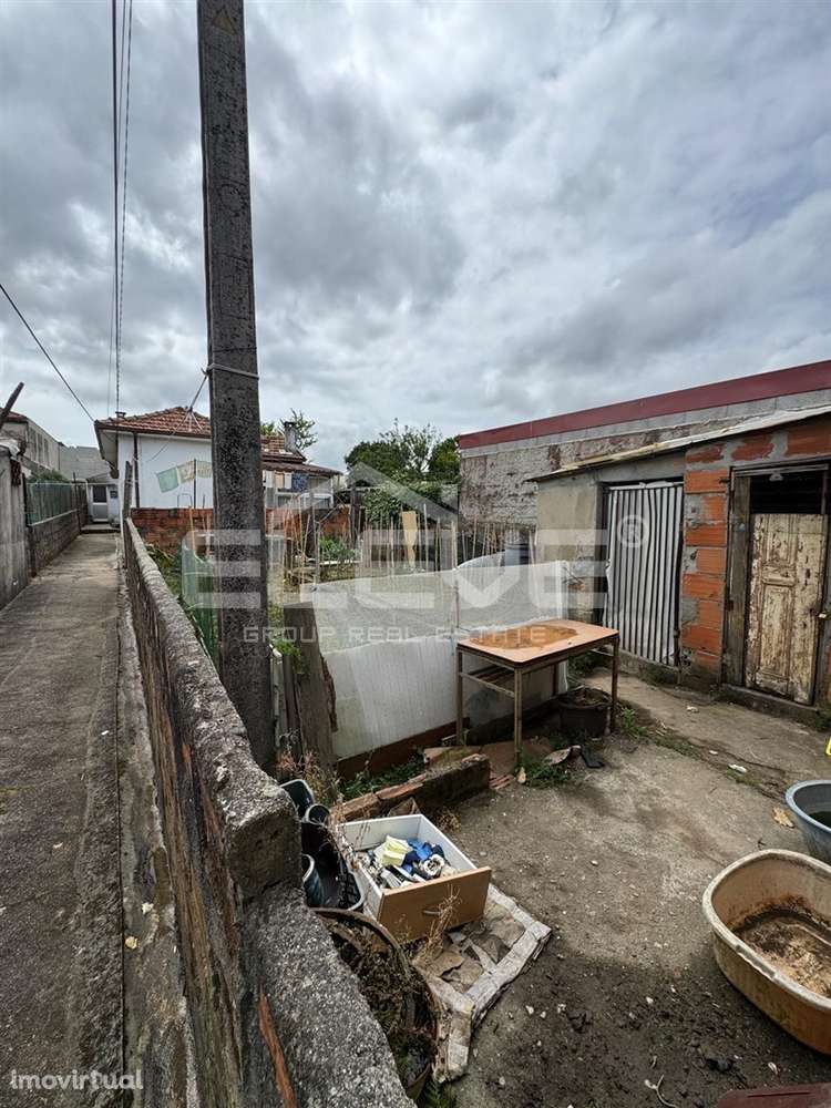 Oportunidade Única em Oliveira do Douro! - Grande imagem: 2/9