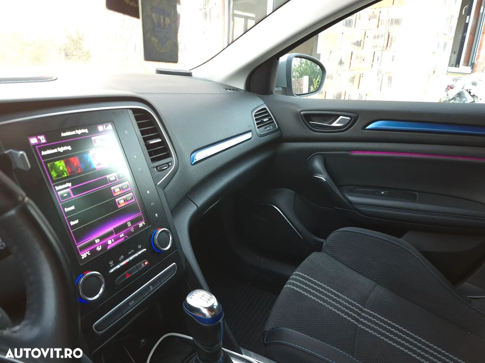 Renault Megane - 11