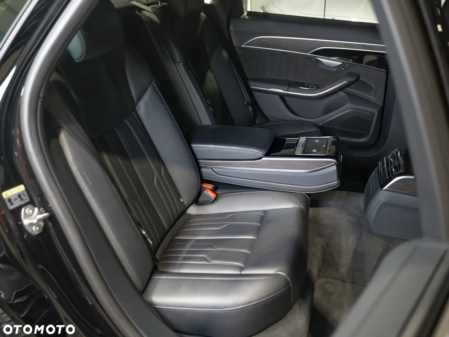 Audi A8 - 24