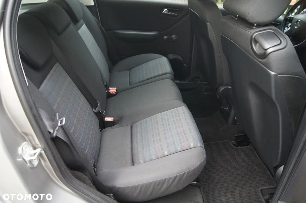 Mercedes-Benz Klasa A 170 Avantgarde Edition 10 - 20