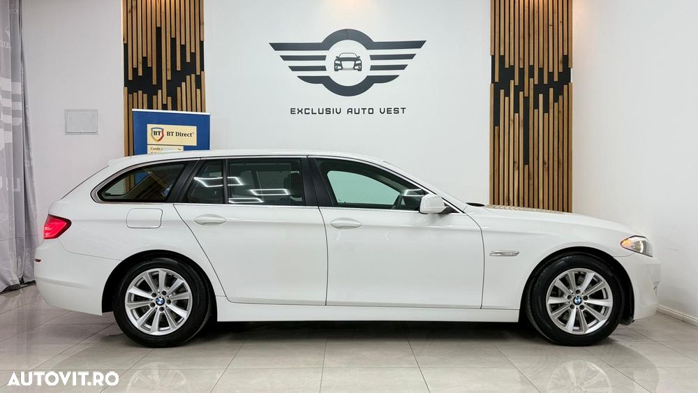 BMW Seria 5 528i Aut. Luxury Line - 12