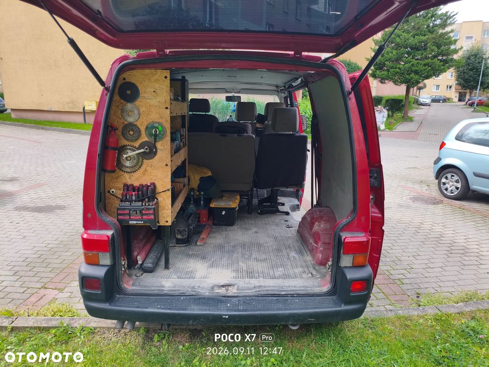 Volkswagen Transporter Mixt - 8