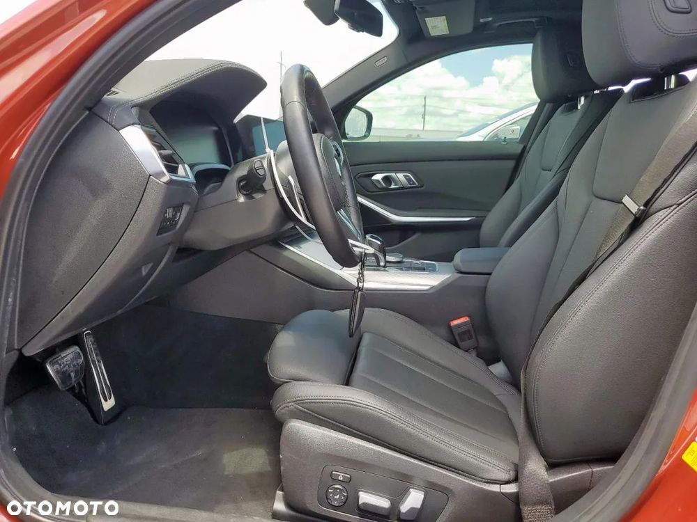 BMW Seria 3 330i M Sport sport - 7