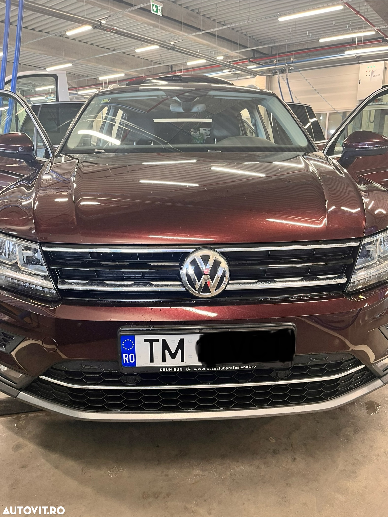 Volkswagen Tiguan 2.0 TDI 4Mot DSG Highline - 9