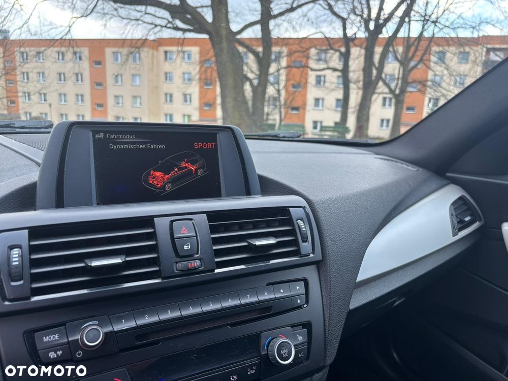 BMW Seria 1 116d Sport Line - 11