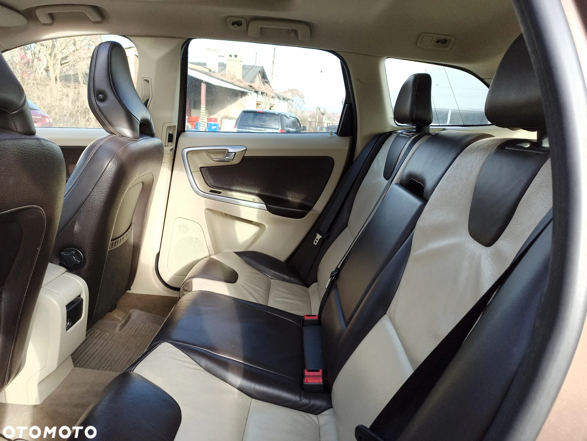 Volvo XC 60 - 16