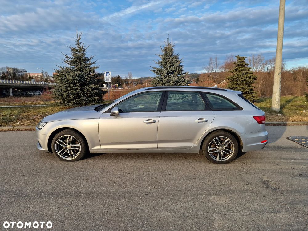 Audi A4 Avant 2.0 TDI S tronic - 31