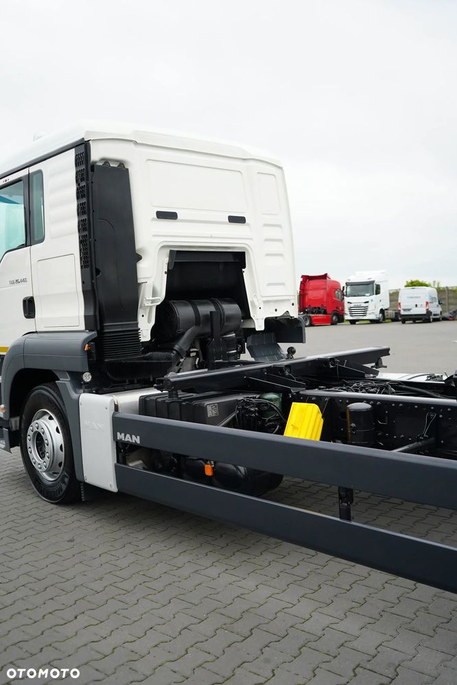 MAN TGS / 26.440 / E 5 / RETARDER / PEŁNY ADR / BDF / 7,15 M , 7,45 M / OŚ SKRĘTNA - 22