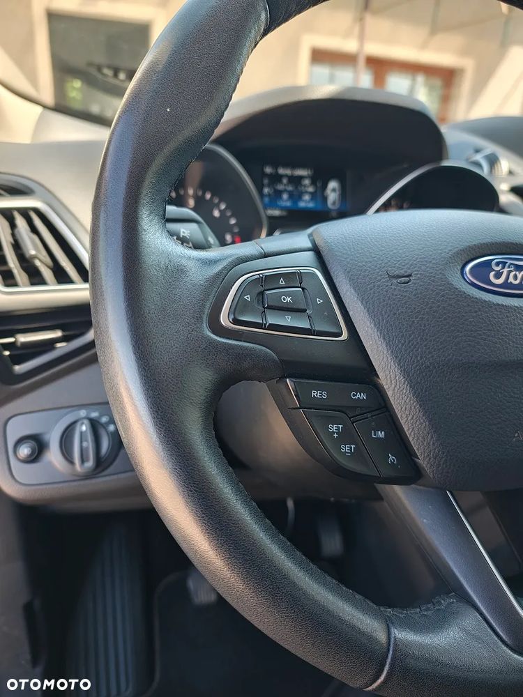 Ford Kuga 2.0 TDCi AWD Trend - 11