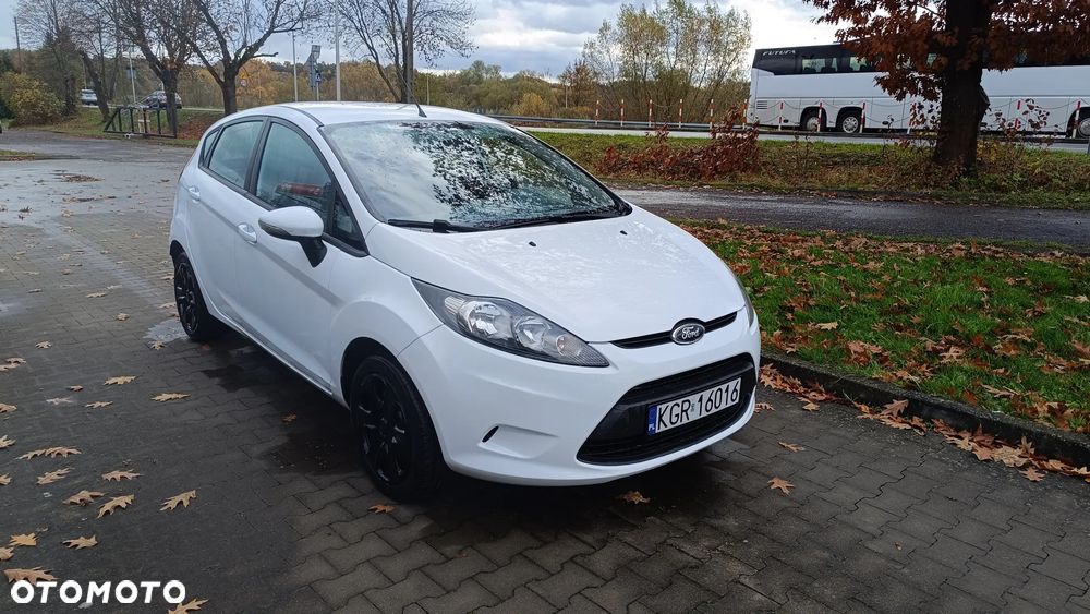 Ford Fiesta 1.25 Celebration - 3