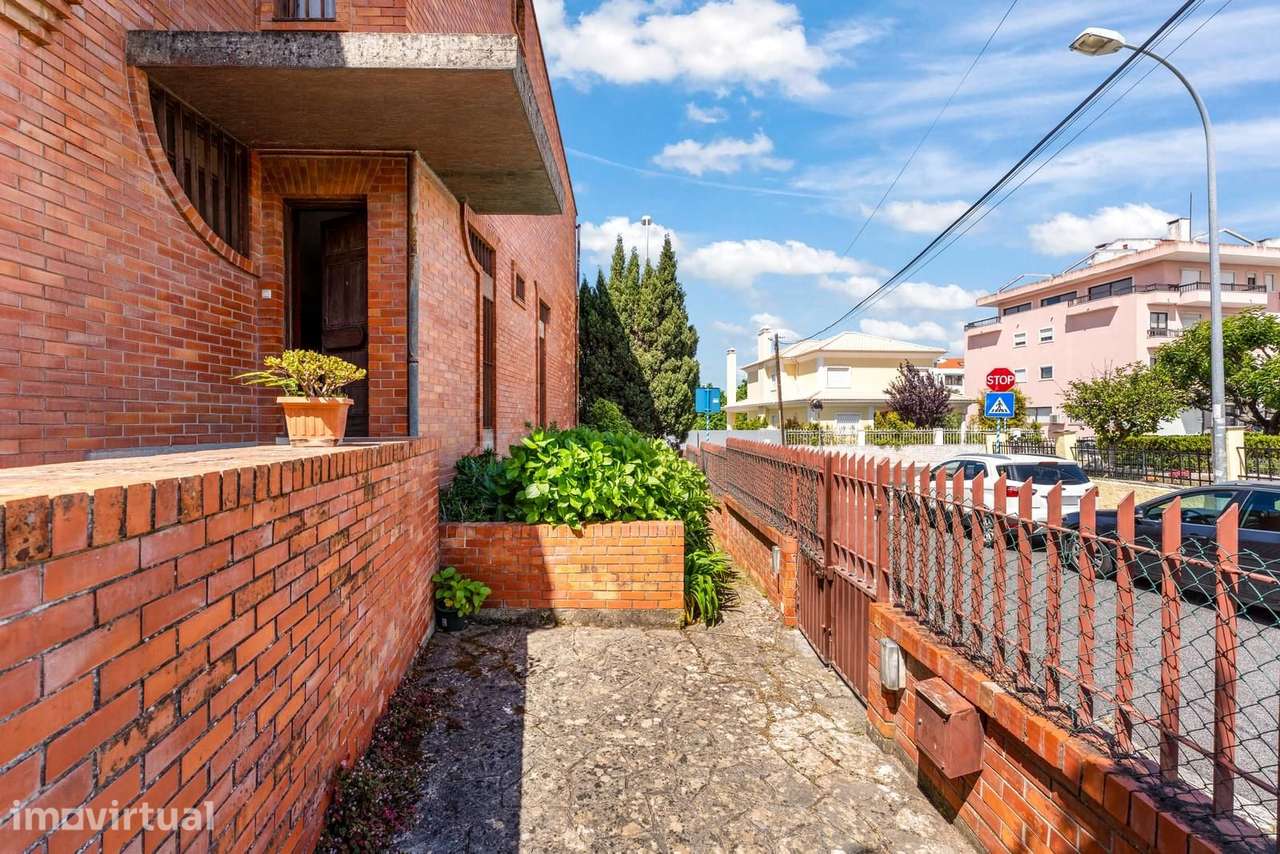 Moradia Geminada T4 com jardim, Nova Queijas, Oeiras - Grande imagem: 5/43