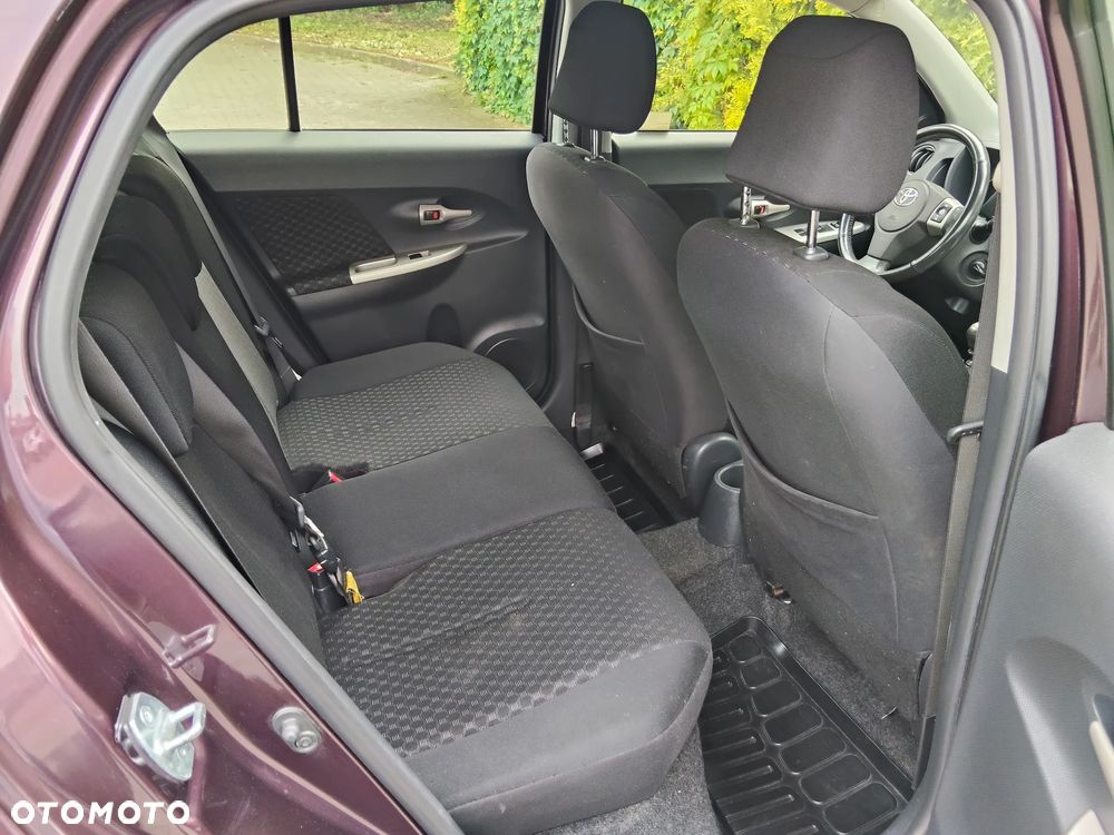 Toyota Urban Cruiser 1.4 D-4D Sol 4x4 - 11