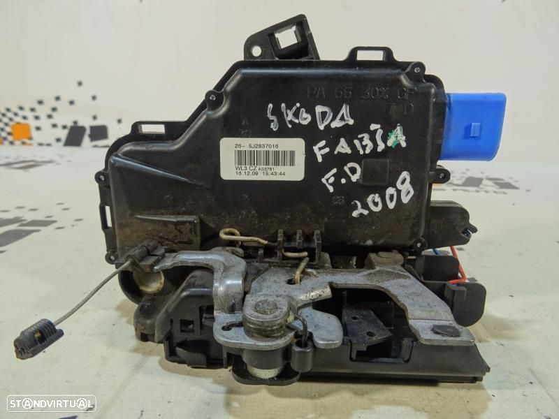 Fecho Da Porta Frente Direita Skoda Fabia Ii (542)  5J2837016 / 5J2 83 - 5