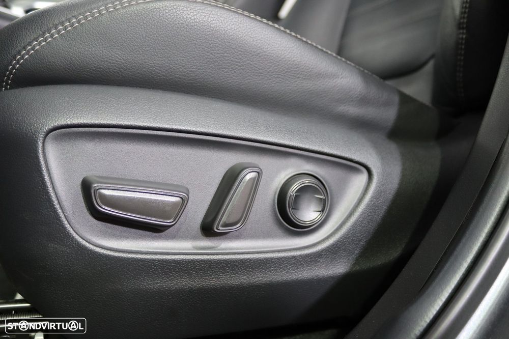 Toyota RAV4 2.5 HDF Exclusive - 14