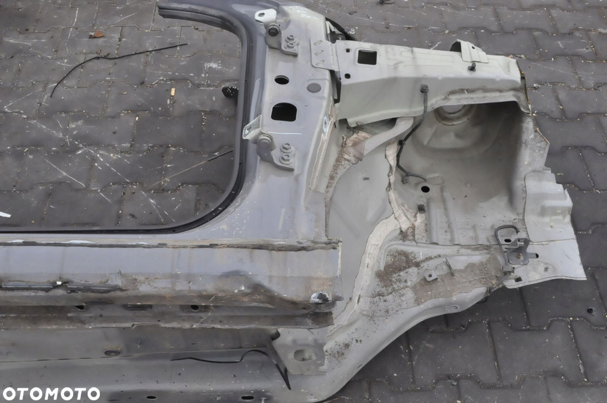 FIAT TIPO II SŁUPEK PRÓG PRAWY 793/A - 5