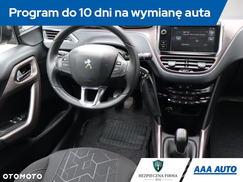 Peugeot 2008 - 8