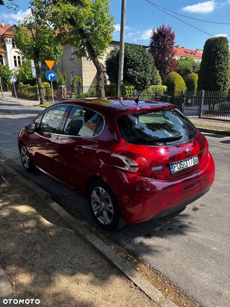 Peugeot 208 HDi 68 Like - 4