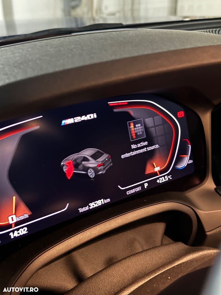 BMW M2 M240i xDrive - 10