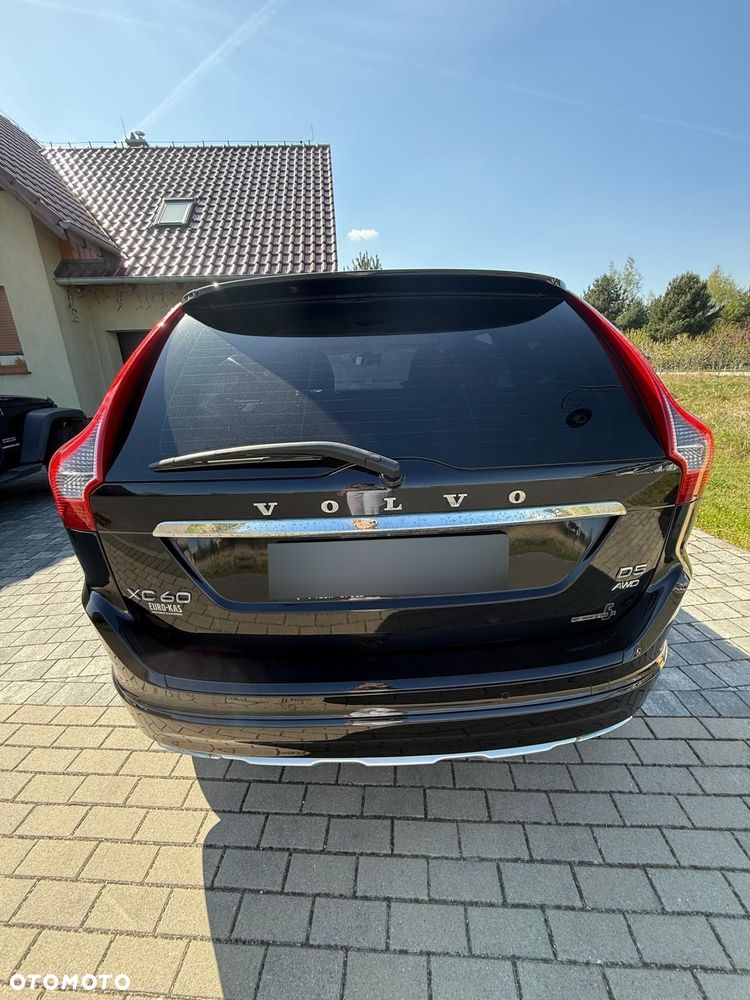 Volvo XC 60 D5 AWD Momentum - 6
