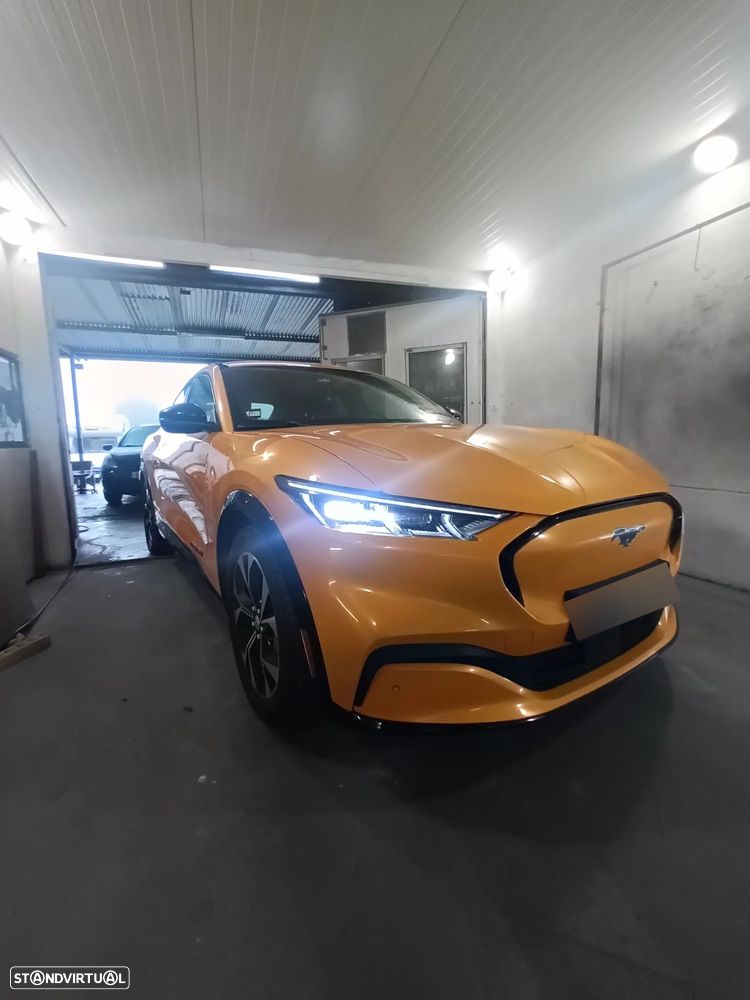 Ford Mustang Mach-E AWD PREMIUM - 3