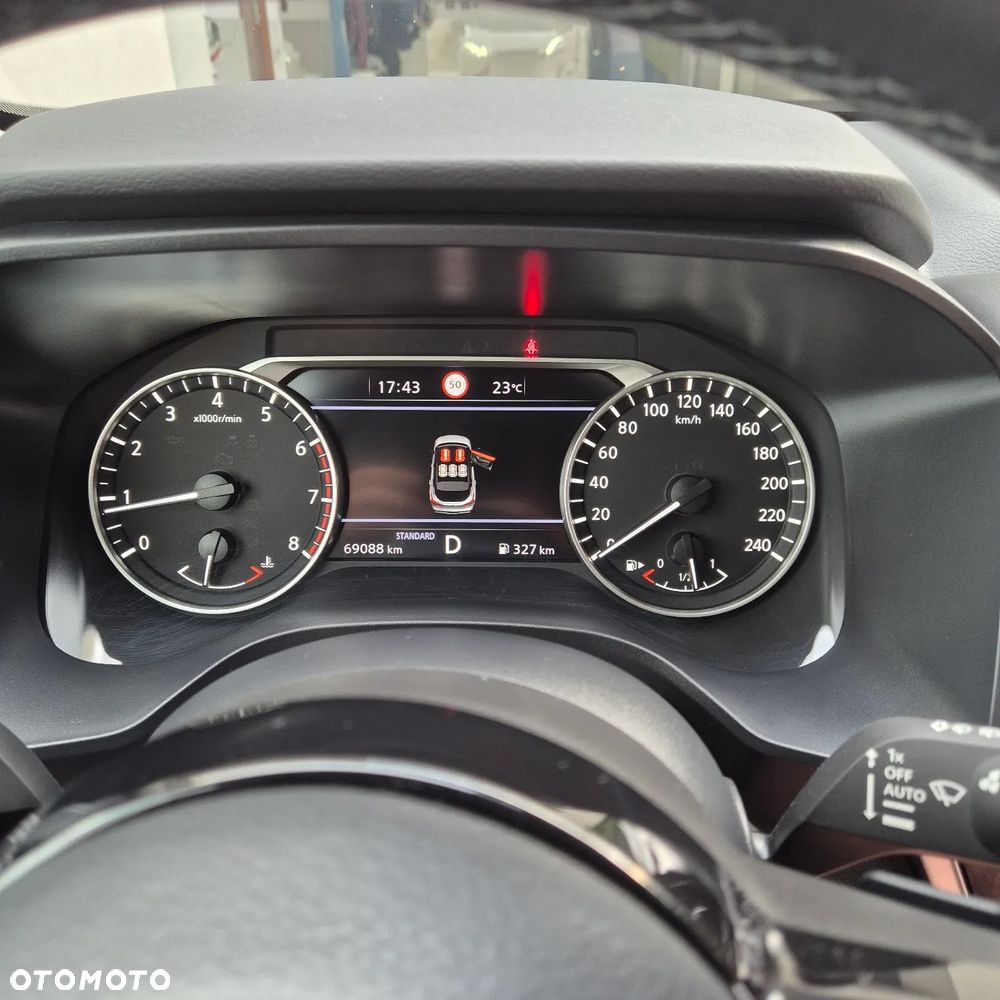 Nissan Qashqai 1.3 DIG-T mHEV N-Connecta Xtronic - 24