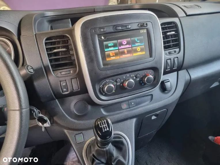 Renault Trafic - 12