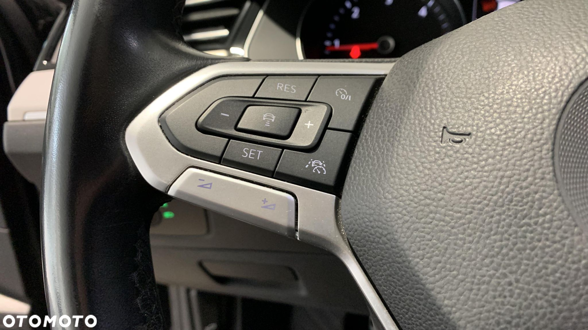 Volkswagen Passat 2.0 TDI 4Mot Elegance DSG - 27