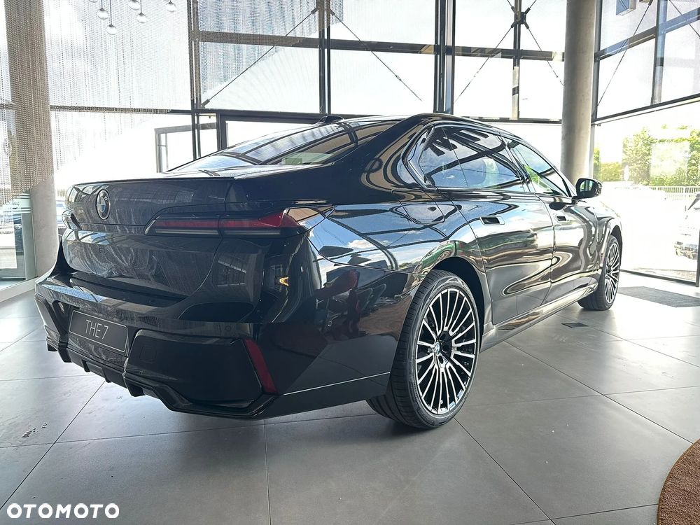 BMW Seria 7 740d xDrive mHEV sport - 7