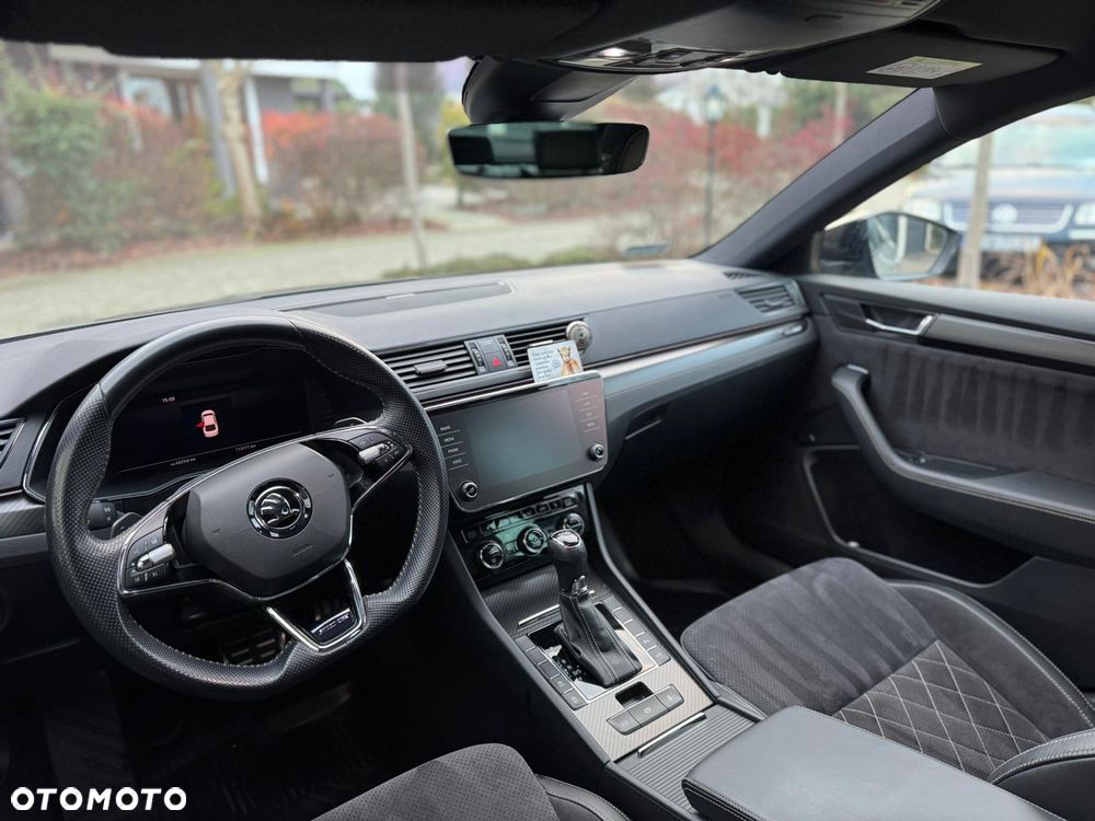 Skoda Superb 2.0 TDI SCR Sportline DSG - 10