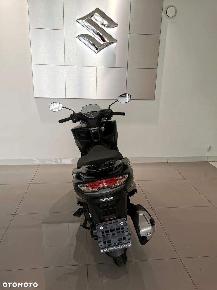 Suzuki Burgman - 7