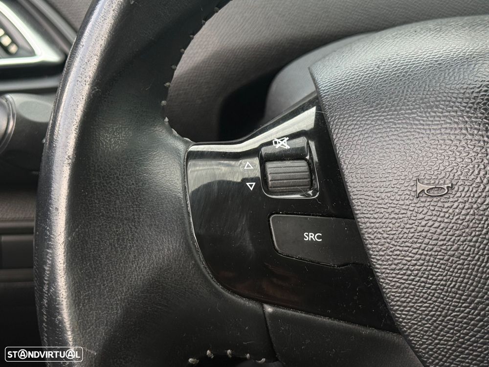 Peugeot 308 SW 1.6 HDi Premium - 14